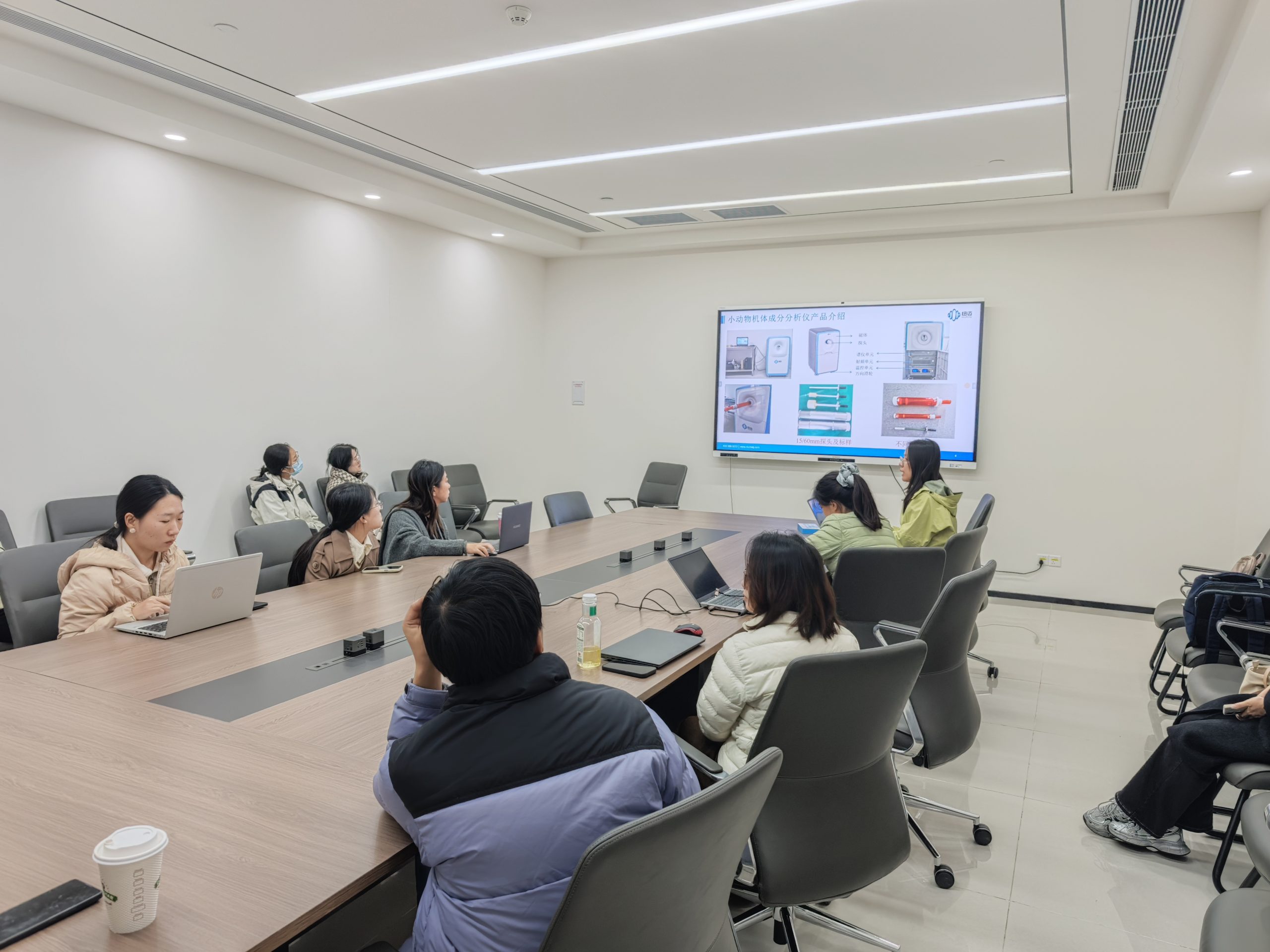 精准量化，见微知著：纽迈分析小动物体成分分析解决方案亮相华西科研讲座